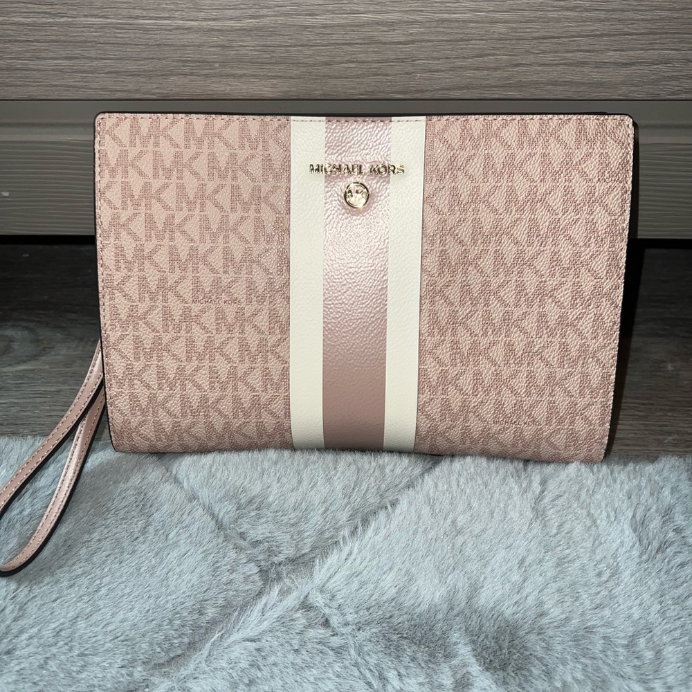 Michael Kors Pink wristlet